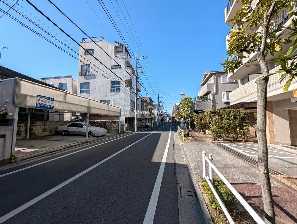 コート常盤台　前面道路